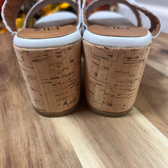 Miz Mooz GENNA Woven Heeled Sandals 40W / 9-9.5W in White Leather - Picture 6 of 11